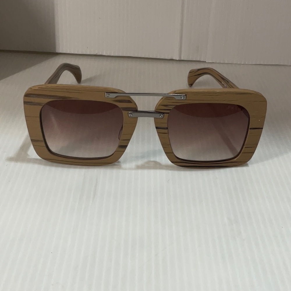 Prada woman’s sunglasses spr 30RS wood frame brown lenses - Picture 2 of 8